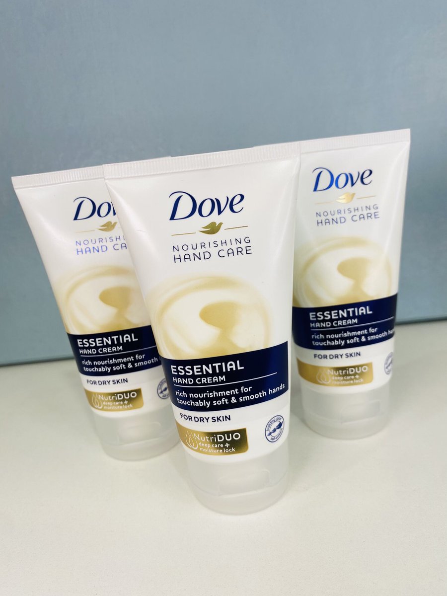 LamizCollection's tweet image. Ladies 😉 for a soft and gentle touch 
This will do wonders to make your hands all soft and smooth 
Get in now in store at our Beauty Store  

#LamizCollection