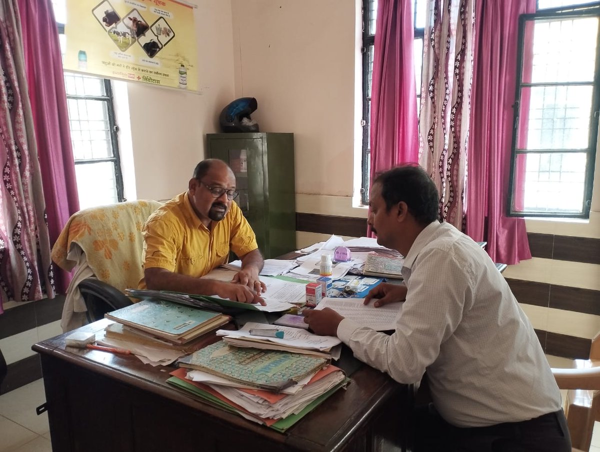 sitarganj_RDUK's tweet photo. आज पशुपालन विभाग में जाकर गोट वैली में समूह की महिलाओं को भी लाभान्वित करने के संबंध में चर्चा की गई।

@REAPUSN https://t.co/XSQOSUgFh4