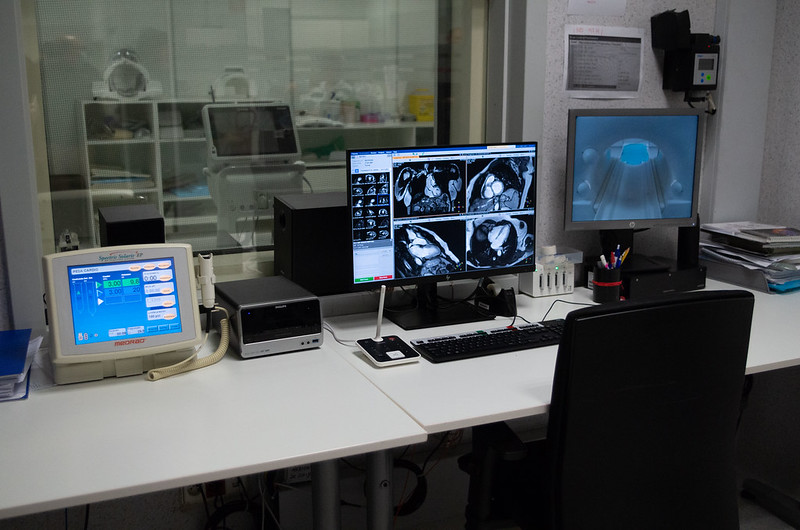 CNIC_CARDIO's tweet photo. 🆕🏥🔬Eres R1 o R2 de cardio? Tienes la oportunidad de entrar en contacto con la investigación más puntera. Abierta la convocatoria RES@CNIC 2023 de @secardiologia y @CNIC_CARDIO 
📢🗓️Límite 10 oct. Bases aquí👇
https://t.co/BMV51QYPIz @ResiSec #CardioTwitter #Cardiology https://t.co/GUZRg9IrNh