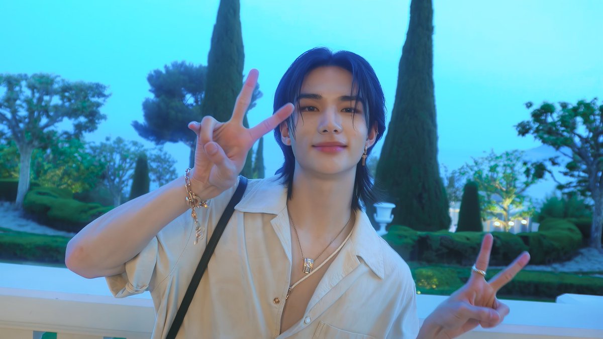 [SKZ VLOG] Hyunjin : Hyun.e's Holiday 7

youtu.be/CtEGhWUUA9w

#StrayKids #스트레이키즈 
#SKZVLOG #브이로그
#YouMakeStrayKidsStay