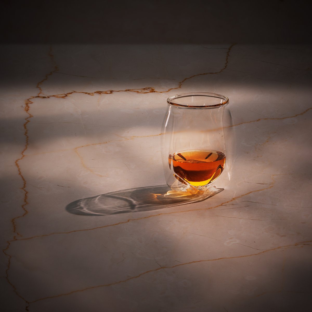 Bruichladdich's tweet photo. 'Redcurrants, leather and sweet malt come through on the nose, with smouldering oak and sea salt from its all Islay maturation balancing the finish.'
Now available in specialist retailers and from https://t.co/UPI2npP4bf
#NewWhisky #DramForTheWeekend https://t.co/wmjizMz985