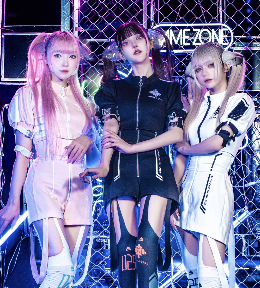 HIDOLATRAL THEODOL (イドラタール テオドール) 2023AUTUMN COLLECTION