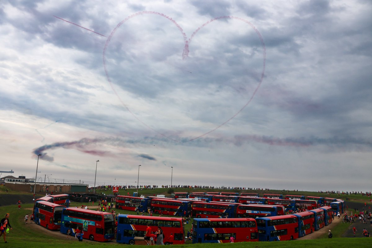 gonortheast's tweet image. The #gonortheast fleet was out in force on Sunday, with an extra 100 buses on the roads to support the @greatnorthrun_

From sunshine through to flash floods, the team worked incredibly hard to get baggage and passengers safely around the North East. 

Congratulations to