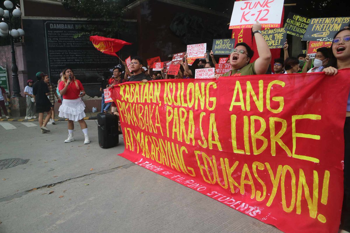 LFSUST's tweet photo. ICYMI:

Pagbati sa ika-46 na anibersaryo ng League of Filipino Students! Ang Liga ay nanguna sa kampanya ng mga kabataang estudyante para sa karapatan sa edukasyon simula pa noong panahon ng diktador na si Marcos Sr. 

#LFS46
#EducationIsARight https://t.co/VDKEQ5KAkw