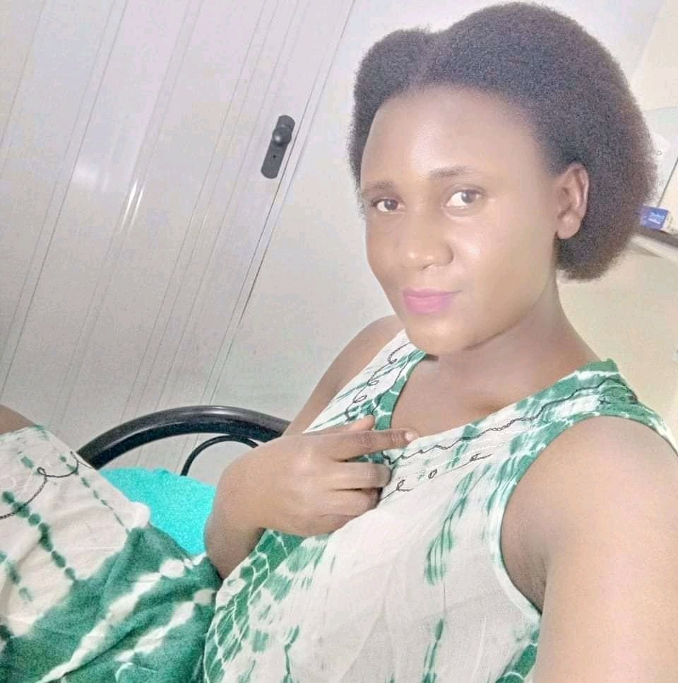 AlisarSeasons's tweet photo. Any man single and searching 25+ inbox or whatsap +256771070041 https://t.co/vsUmdhV8Go