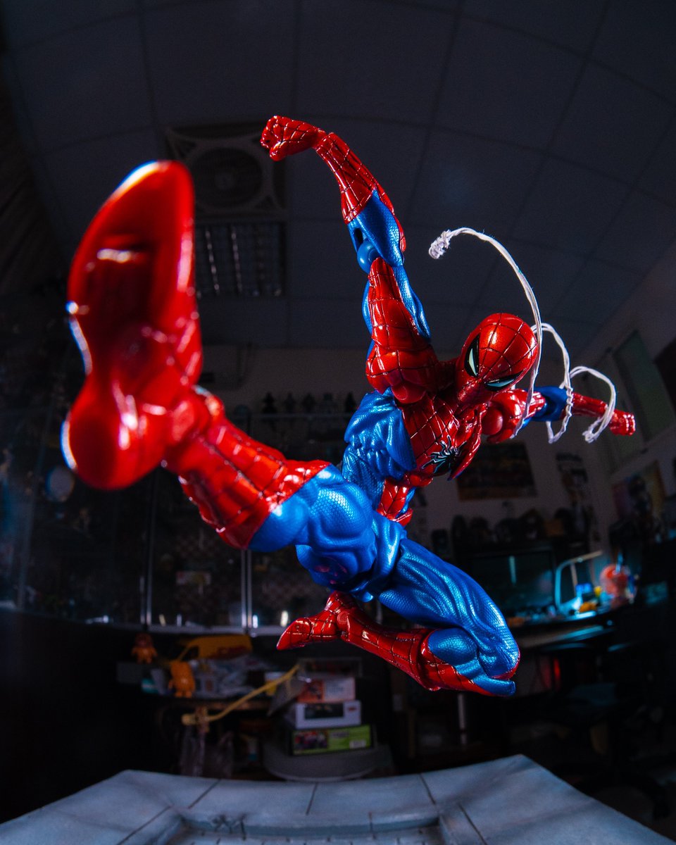 Spider-Man MK4 
Amazing Yamaguchi ver.
-
換成笑眼
意外嘲諷🤣🤣
-
有時看人影片開箱
扭關節唧唧嘎嘎的
聽的全身發癢
直接跳過看動作展演實在😂
-
#spidey #spiderman #peterparker #amazingyamaguchi #revoltech #marvel #amazingspiderman #リボルテック