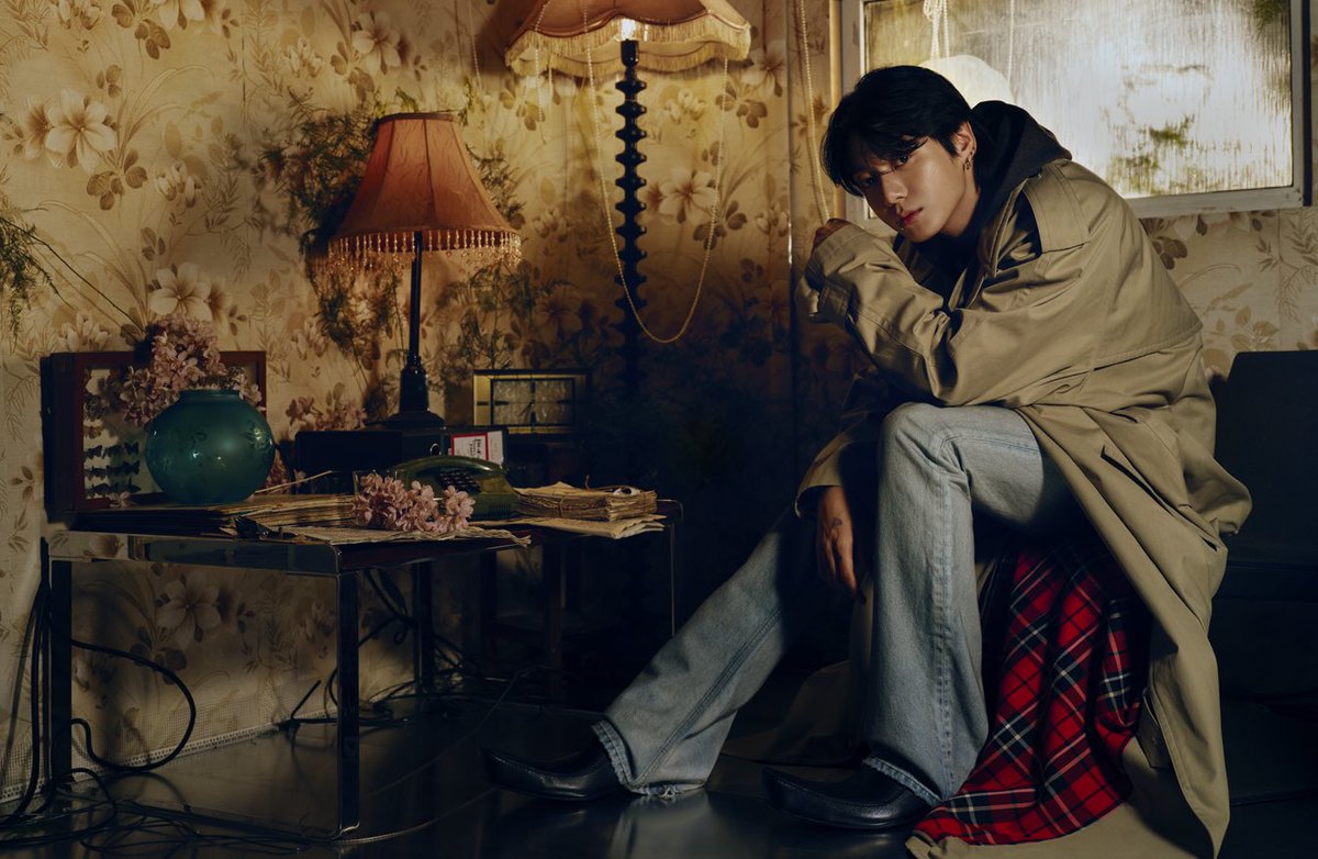 CampbellAddy's tweet photo. #Jungkook  @bts_bighit for @Dazed 
Photography @campbelladdy
Styling @imruh
Hair @soichiinagaki
Make-up Dareum Kim
Set Design @jabezbartlett
Movement Director @yagamoto
Production @bellhousemarkes
Special thanks to @newschoolrepresents
Text @_xtgx
Editor-in-Chief @ibkamara https://t.co/KX1Sj7DXRY