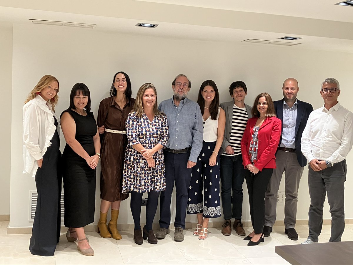 🌟 Compartimos mesa de debate y desayuno con los actores más destacados del sector de la investigación de mercados.

Trasladaremos un resumen de los 70 minutos de conversación en el siguiente número de nuestra revista.