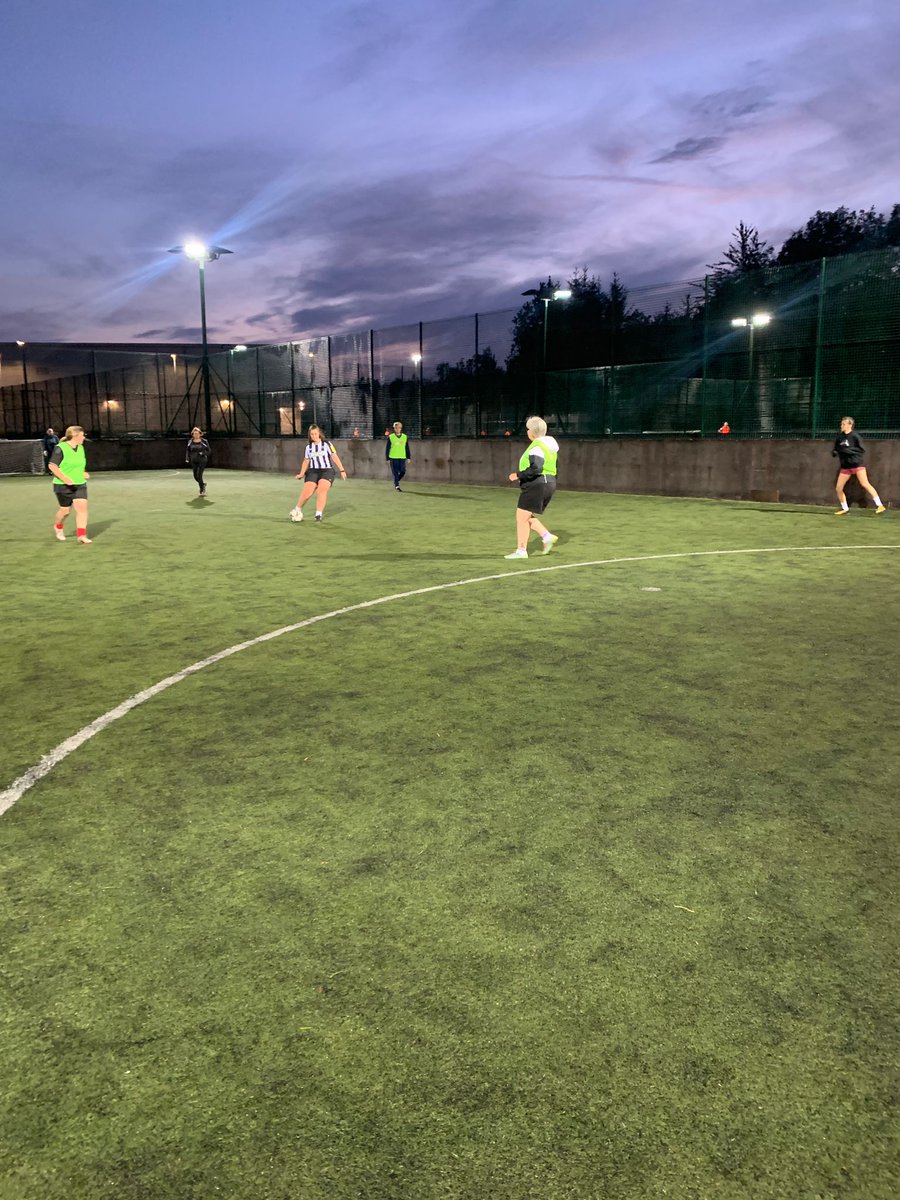 On Monday evenings we have a Woman's 5aside group playing recreational football at Forthbank. For any woman interested in attending please click on the below link for more information ⬇️ stirlingalbionfc.co.uk/product/womens…