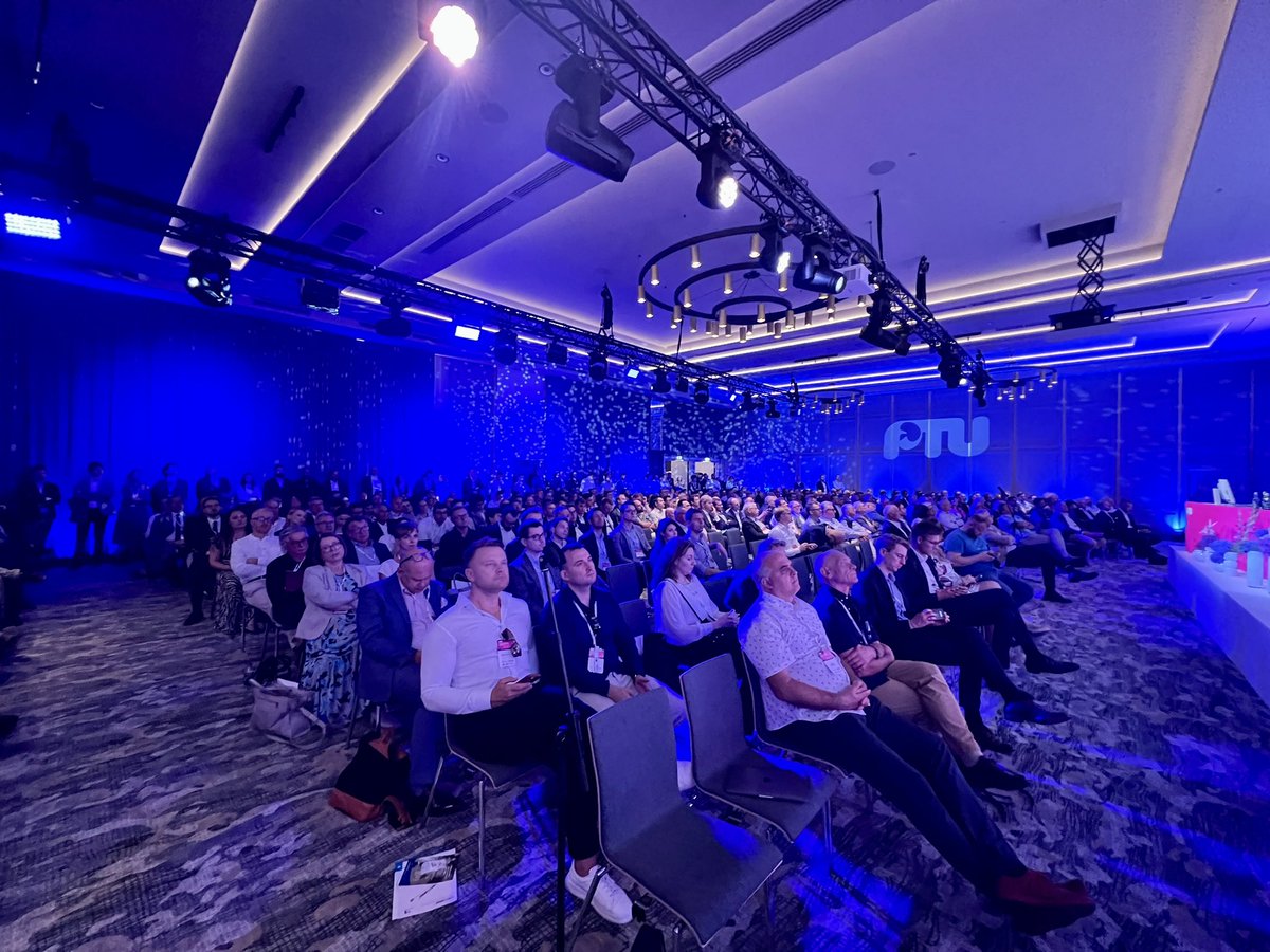 PTU (@ptuweb) on Twitter photo Pełna sala obrad podczas Sesji Sekcji Urologii Onkologicznej PTU: „The best of UroOnco 2023”.
Dr Tomasz Konecki przestawia najnowsze doniesienia dotyczące raka nerkowokomórkowego.
#PTU23 <a href="/Uroweb/">European Association of Urology (EAU)</a> Pełna sala obrad podczas Sesji Sekcji Urologii Onkologicznej PTU: „The best of UroOnco 2023”.
Dr Tomasz Konecki przestawia najnowsze doniesienia dotyczące raka nerkowokomórkowego.
#PTU23 <a href="/Uroweb/">European Association of Urology (EAU)</a>