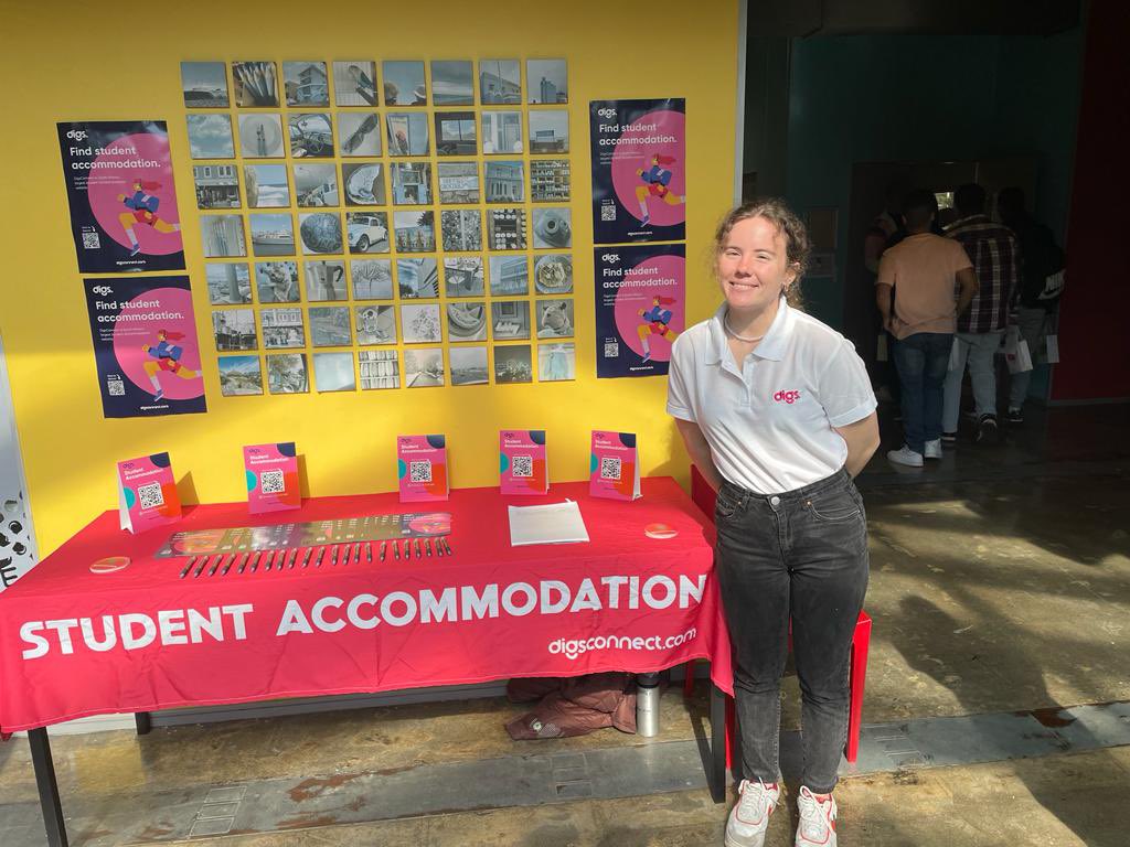 Digs at <a href="/VegaSchool/">Vega School</a> open day! 🌈