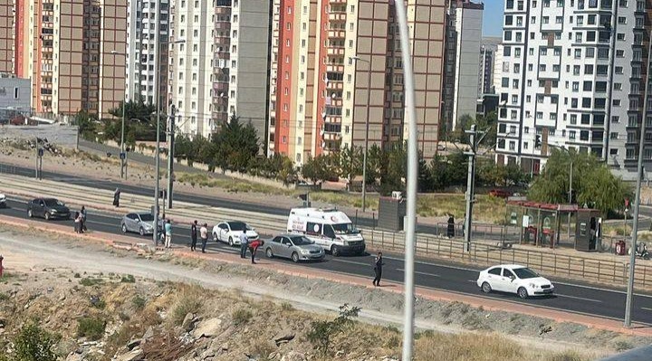 kayseritelgraf's tweet image. İldem'de aracın çarptığı kadın ağır yaralandı

kayseritelgraf.com/ildem-de-araci…

#kayseri #ildem
