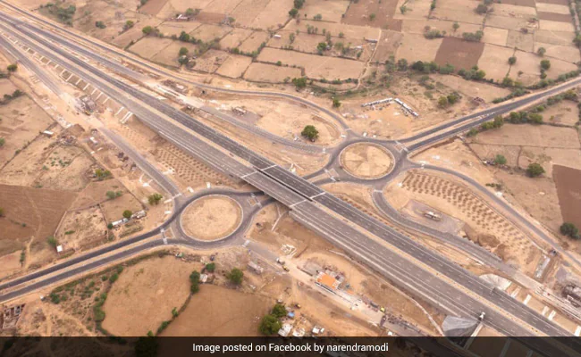 ndtv's tweet photo. UP Approves Formation Of Bundelkhand Industrial Development Authority https://t.co/rlfOIdCoDa https://t.co/5zmJDtkA6l