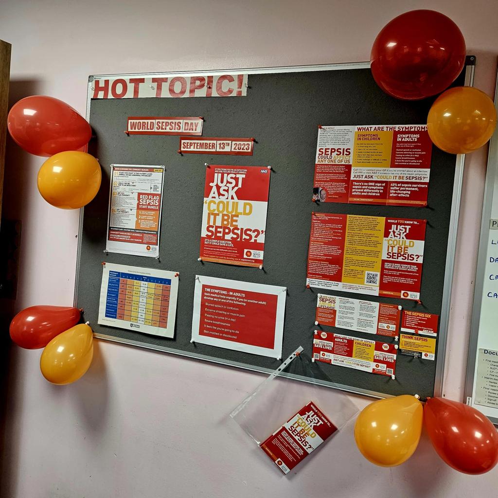 RotherhamCTD's tweet photo. #CN #DN team raising awareness of  #sepsis and how to spot it in Community https://t.co/WW9sUAzU7o