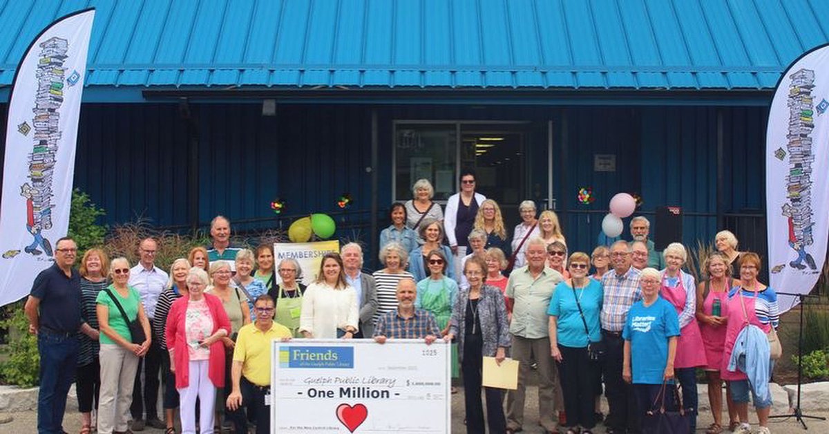 At a ceremony held at the site of this year’s book sale, we presented a cheque for $1 million dollars to @GuelphLibrary 👏👏 This amount was raised through 14 previous booksales stretching back to 2007. Join us September 20-24 at 69 Huron Street so we add to that total! 📚💰📚