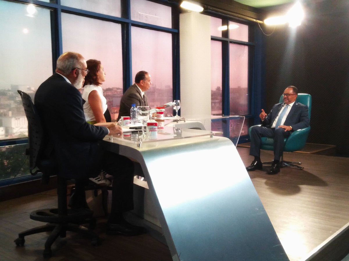 Matinal5's tweet image. Ahora en el aire entrevista con Antoliano Peralta consultor Jurídico del Poder Ejecutivo