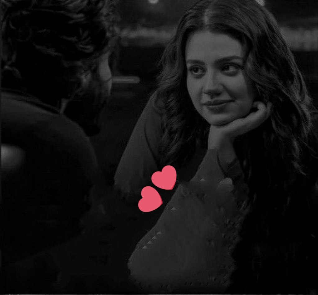 इश्क़ कर के भी खुल नहीं पाया
तेरा मेरा मुआमला क्या है #अब्बास_ताबिश