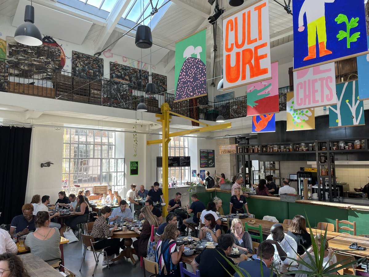 [#JournéeIN]  Moment de convivialité pour les nouveaux personnels avec un déjeuner à la Fabuleuse Cantine, structure #engagée et #éthique qui propose des menus pour lutter contre le #gaspillagealimentaire.