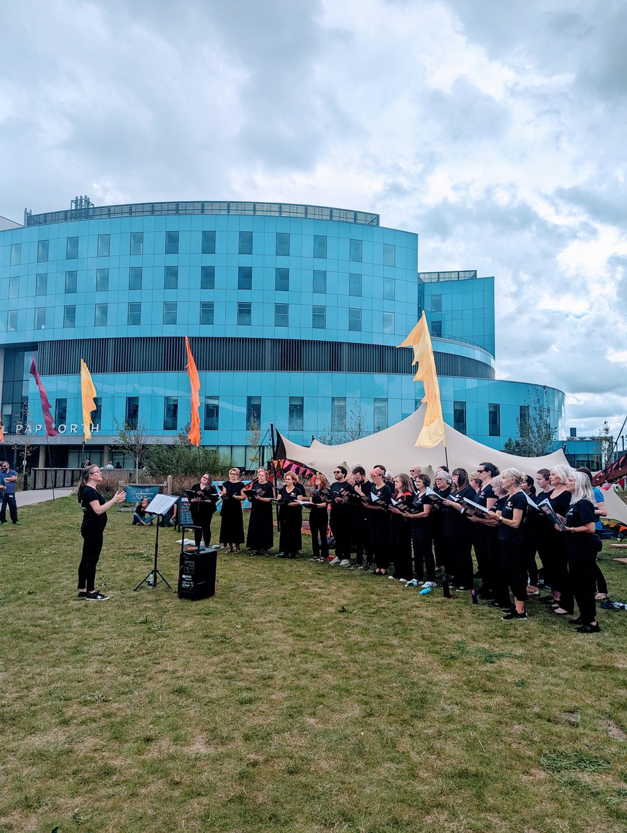 CamBioCampus's tweet photo. The Cambridge Biomedical Campus Choir is now performing at #CambridgeWellnessFest https://t.co/jGHUJbGqWH
