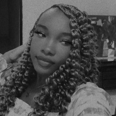 Milly_greene_'s tweet photo. #NewProfilePic https://t.co/DEj7liYoUN
