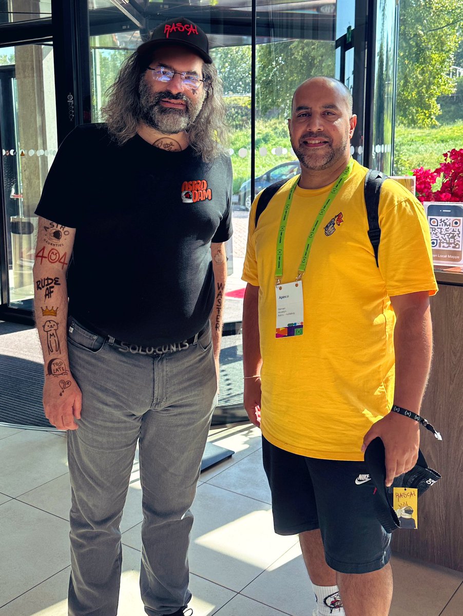 theartistJS's tweet photo. No one was happier than @OzAstroRudeBoy when @JoelKatz not only graciously accepted a Rascal cap but went full ham + ironed an #AstroDam badge on to his shirt + applied a shit load of our temporary tattoos to his arms, body + face! A true gent + Rude boy for life 🤟🧡🇳🇱

#RudeAF https://t.co/DxIcDTPDJT