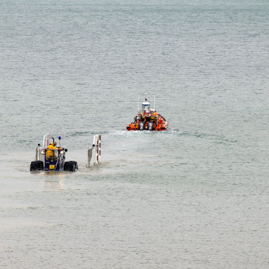 RNLI's tweet photo. We know you all love our tractors, so we thought we'd share some awesome images of them in action. 🚜 

Many of our lifeboat stations couldn't fully operate without our tractors and the brilliant volunteers who drive them. 🙌

#RNLI #Tractor #Charity #ShoreCrew https://t.co/LChGdYcrRZ
