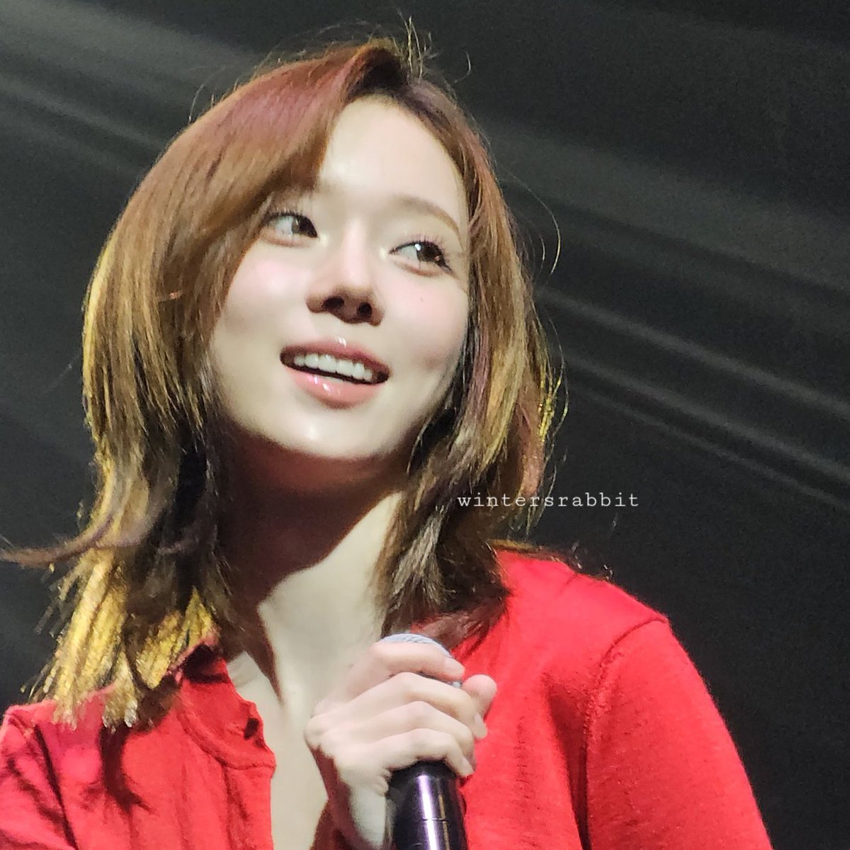 winterbbonyo's tweet photo. winter’s soundcheck photos >>> https://t.co/CWoXotyz6A