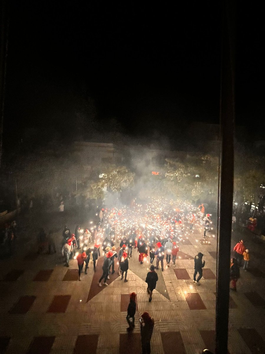 ajnavarcles's tweet photo. #Diada2023  a #Navarcles
GRÀCIES 🫶 a les persones i entitats que ho han fet possible, amb dedicació i compromís pel nostre poble  i a les navarclines que heu participat dels diferents actes

 @rebotnavarcles 
#PubillatgeNavarcles
Agrupació Sardanista 
Agrupació de Cantaires https://t.co/MqDhMtP13C