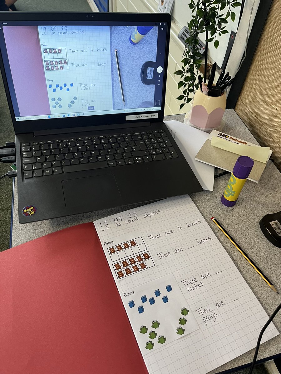 Miss D 👩‍🏫 🍎 tweet media