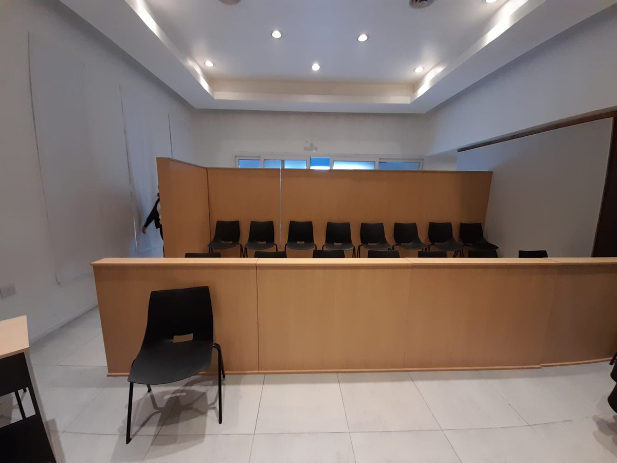 Juicio por Jurados en Lago Puelo. 
Hoy inicia un nuevo debate luego de que en el día de ayer se pudiera conformar el jurado con 14 ciudadanos de las localidades de Cholila, El Maiten, Epuyen, Lago Puelo y El Hoyo (sigue)