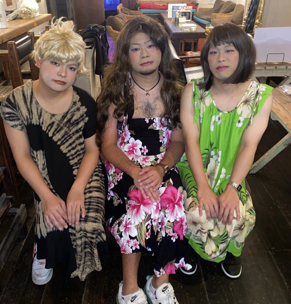 那覇市松山にある、美女スタッフが集まるラウンジBBさん✨ スタッフの呑みべは常にMax🎵  そして、2号店の美女崩れを集めたモノ好きが集まるお店、若狭のPP❤️ #沖縄 #オカマバー #ニューハーフ #可愛い #那覇バー