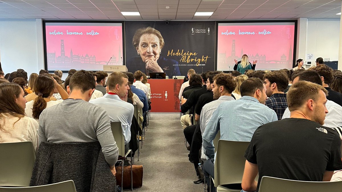 collegeofeurope's tweet image. “Keep in mind the two pillars of the College: respect and solidarity. Out of them, we will create a unique experience.”

This morning Rector @FedericaMog welcomed our new students in Bruges - the academic year has officially started!