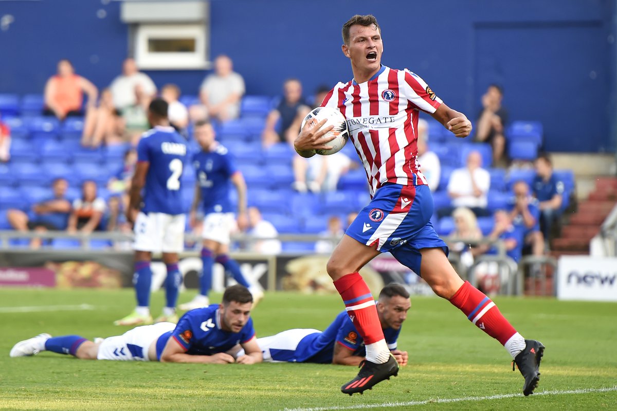 MirrorFootball's tweet photo. Non-league star @AlfieRutherford  was told he would never play football again after a medical flagged up a heart issue.

Now he is closing in on a return with Dorking just 10 months after open heart surgery

✍ @MikeWaltersMGM 

https://t.co/w7jqVraivY https://t.co/LMR1YNFmWO