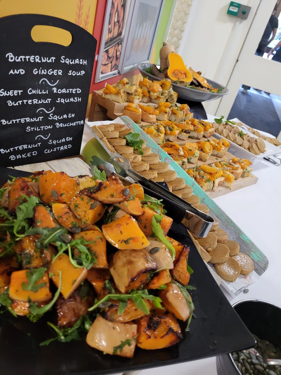 HHStChris's tweet photo. First ever tweet - Butternut squash bonanza https://t.co/Jgwt5UthbH
