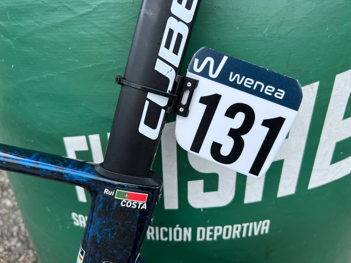 🙋🏻‍♂️ ¿Quieres conseguir la placa del dorsal de la bici de 🇵🇹 @RuiCostaCyclist firmada? ✅ ¡Haz RT a este post y podrás participar en el sorteo! 🙋🏻‍♂️ Fancy winning 🇵🇹 @RuiCostaCyclist's signed frame number? ✅ RT this post to enter the draw! @wenea_es | #LaVuelta23