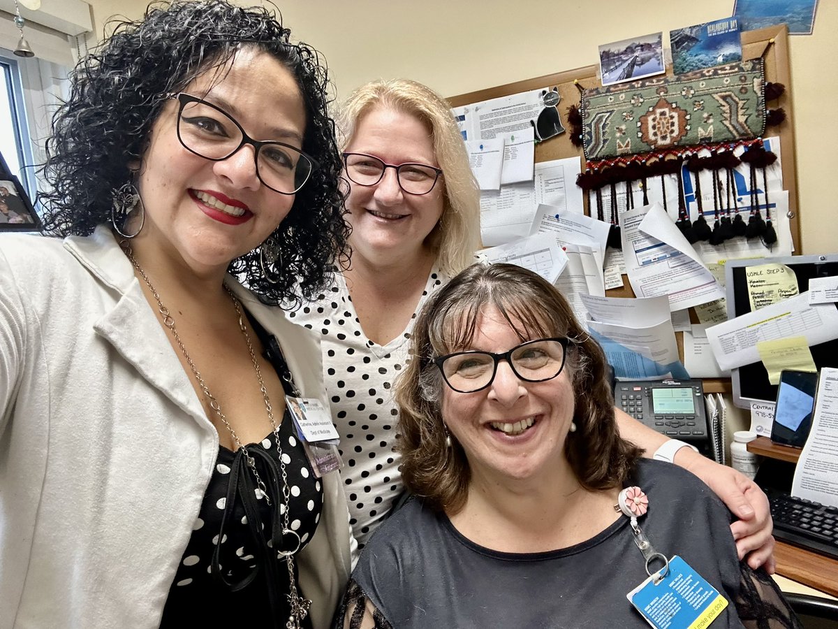 You know something great will happen when your office colleagues and friends share the same color team! Way to go for better care:). <a href="/SalemIMres/">Salem Hospital - IM Residency Program</a> #IMproud <a href="/CathieKo7/">Cathie</a> <a href="/LauraJo02573858/">Laura Johnson</a>