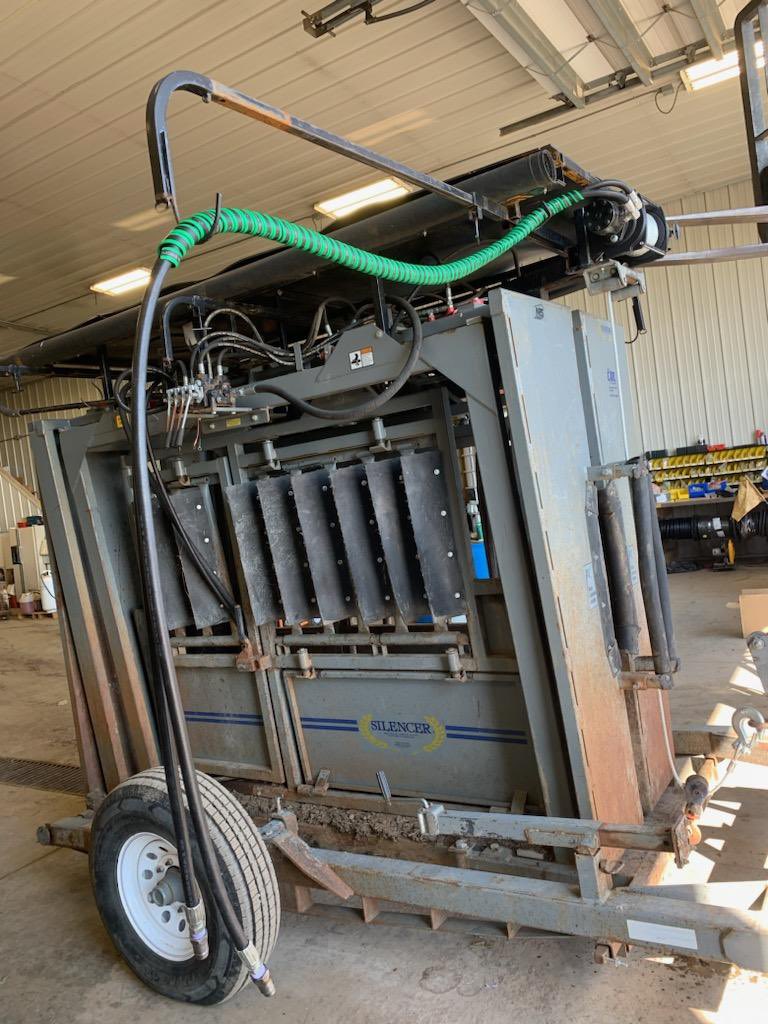 Not just for tractors!

Our Outback Wrap Anaconda Wrap is being used here to protect the hoses on this hydraulic chute! #outbackwrap #makehookingupeasy