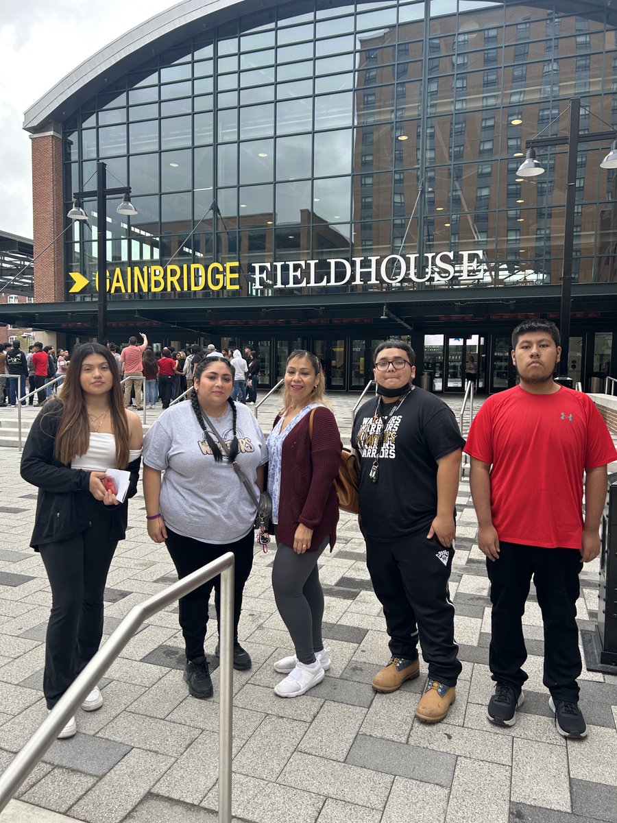 ⁦<a href="/WarrenOnlineK12/">Warren Online Academy</a>⁩ students attend the 2023 Indiana Latino Education Summit College &amp; Career Fair ⁦<a href="/msdwarren/">MSD of Warren Township</a>⁩ #WarrenWill invest in the Future of our graduates #joyinthejourney ⁦<a href="/Counselors_K12/">Warren Township Counselors K-12</a>⁩