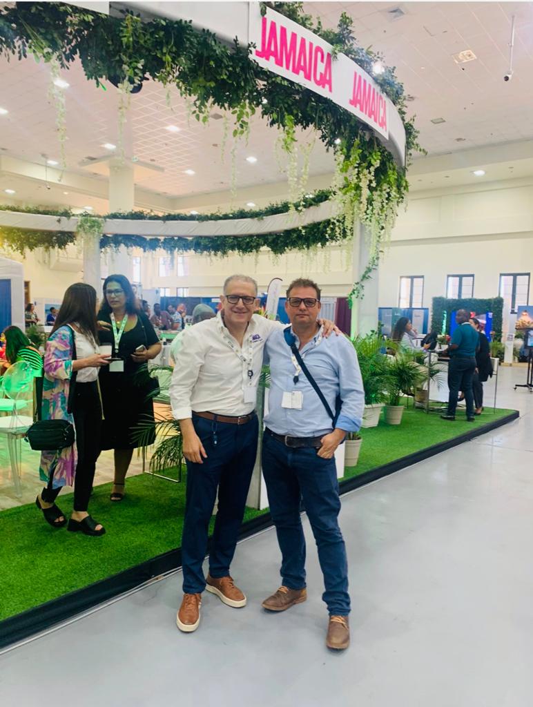 Global Marketing & Sales tweet media