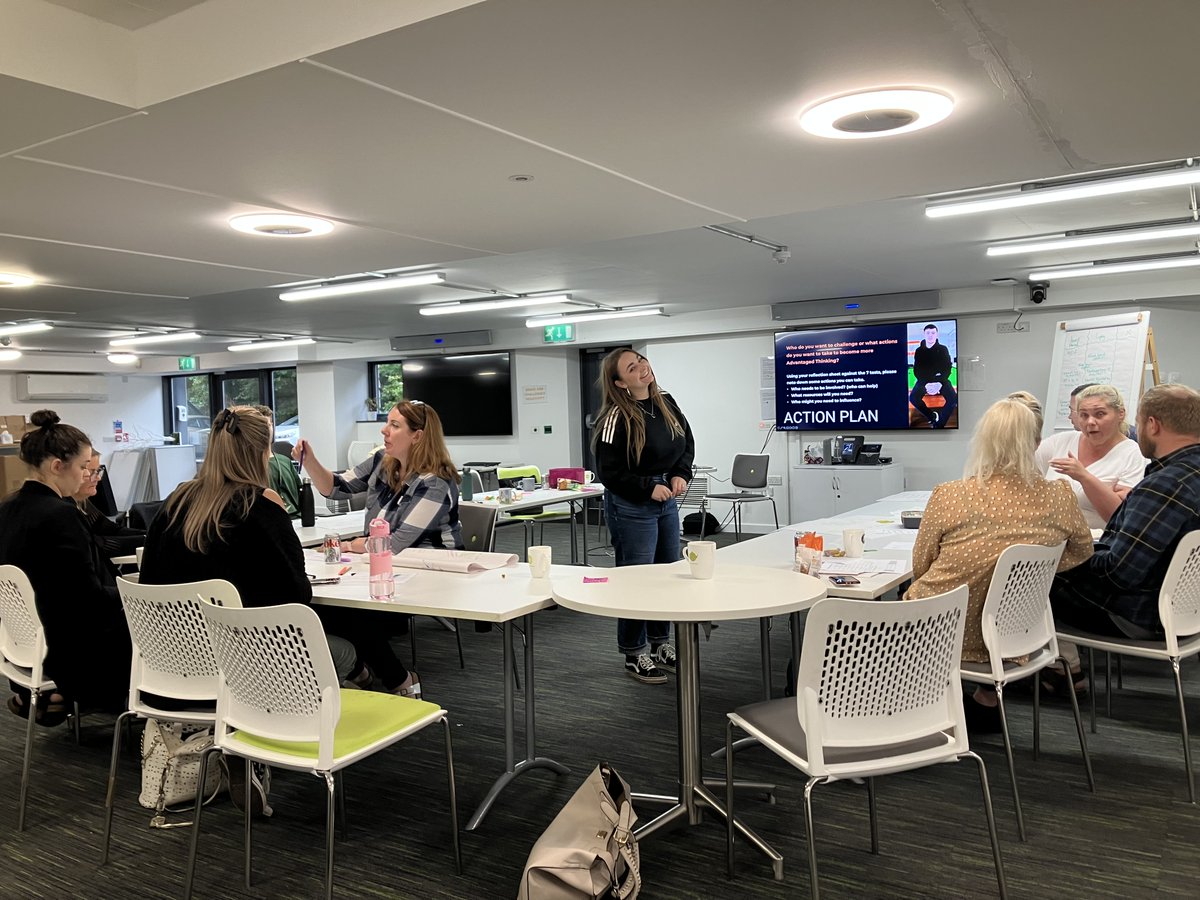 FoyerFederation's tweet image. Here's our Network and Youth Engagement Manager Issy in the middle of running our #AdvantagedThinking training today with Bath Foyer @Curo_Group. It was an inspiring day of exploratory discussions, open reflections and decisive action plans for growing AT in the services 🙌