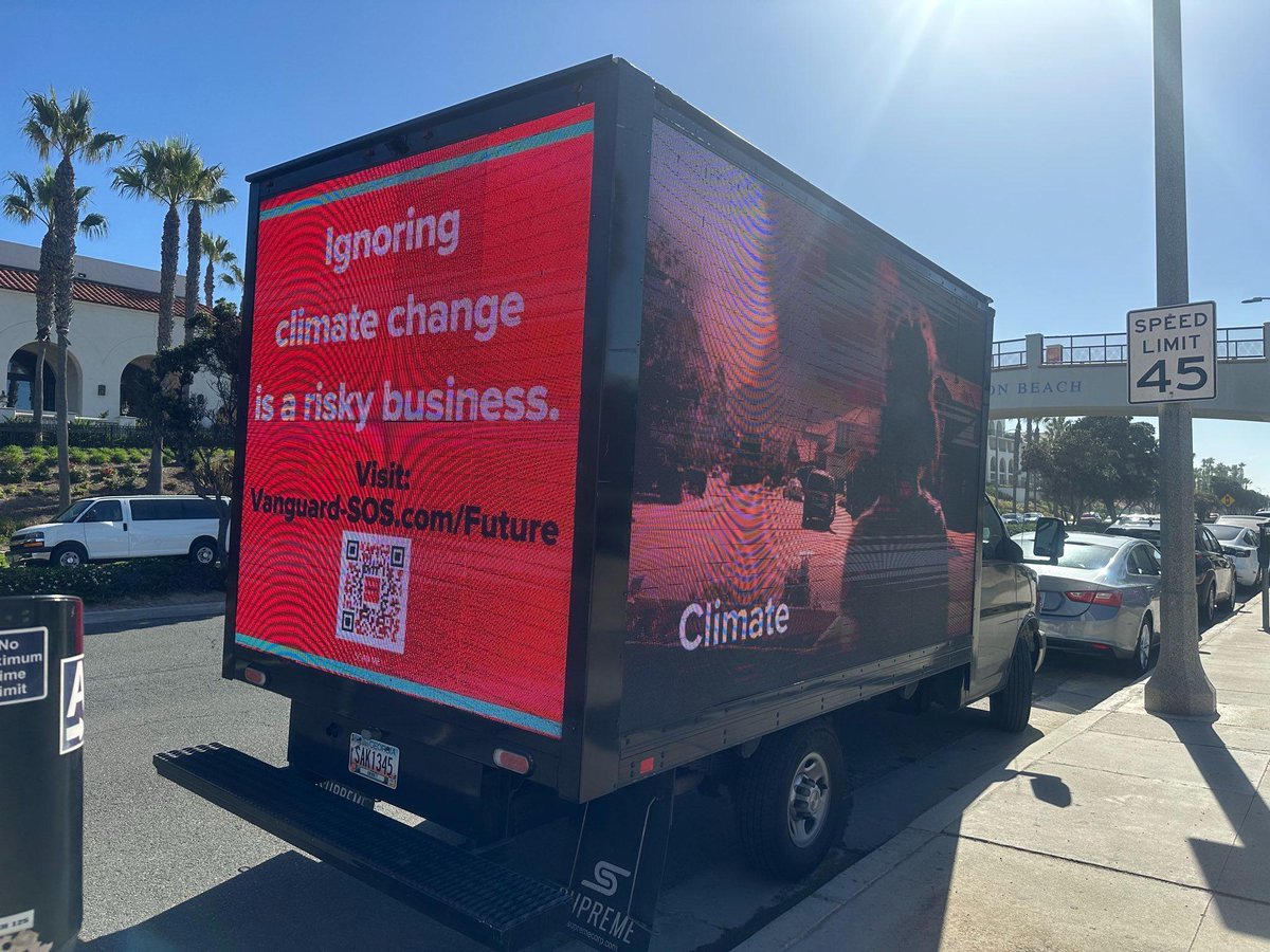AM_WakeUpCall's tweet image. One of the biggest risks to our future returns is catastrophic climate change. Not only is @Vanguard_Group the world’s largest investor in fossil fuels, they’re failing to provide a way for investors to be able to future proof their investments from climate risk. #FutureProofAC