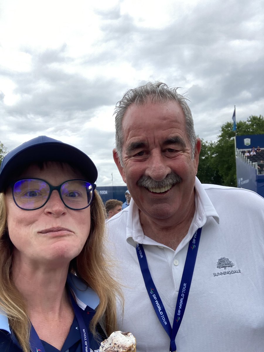 When you are so delighted to bump in to legendary golfer #SamTorrence <a href="/DPWorldTour/">DP World Tour</a> #G4DTour event you pull this daft face #BMWPGA