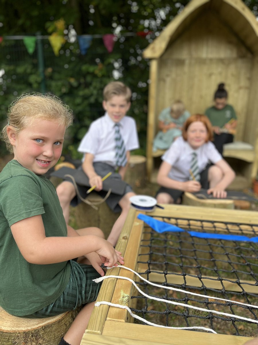 Mountnessing School tweet media