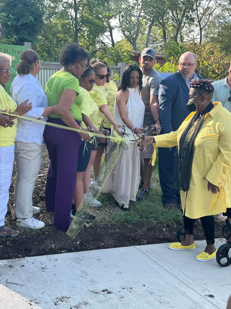 CharlestonLUCE's tweet photo. - Students visit with aSTEAM Village director, William Wells! 

- During the visit students learned about Lincoln University Agriculture Business and Agriculture Technology programs and more! Pt 2 @asteamvillage
#education #agriculture #KansasCity 
#HBCU https://t.co/S9rod8FGkc