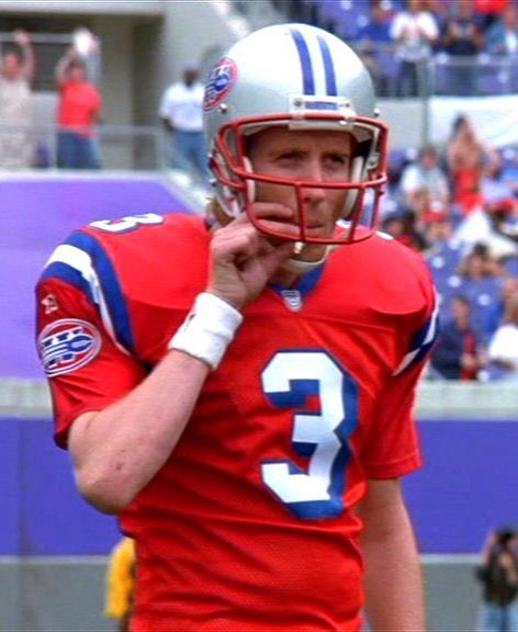 jj_checki's tweet photo. Has anyone else realized if you put a cig in Carlson's mouth, we have the kicker from The Replacements? @keanureeves https://t.co/2dchOMNiGh