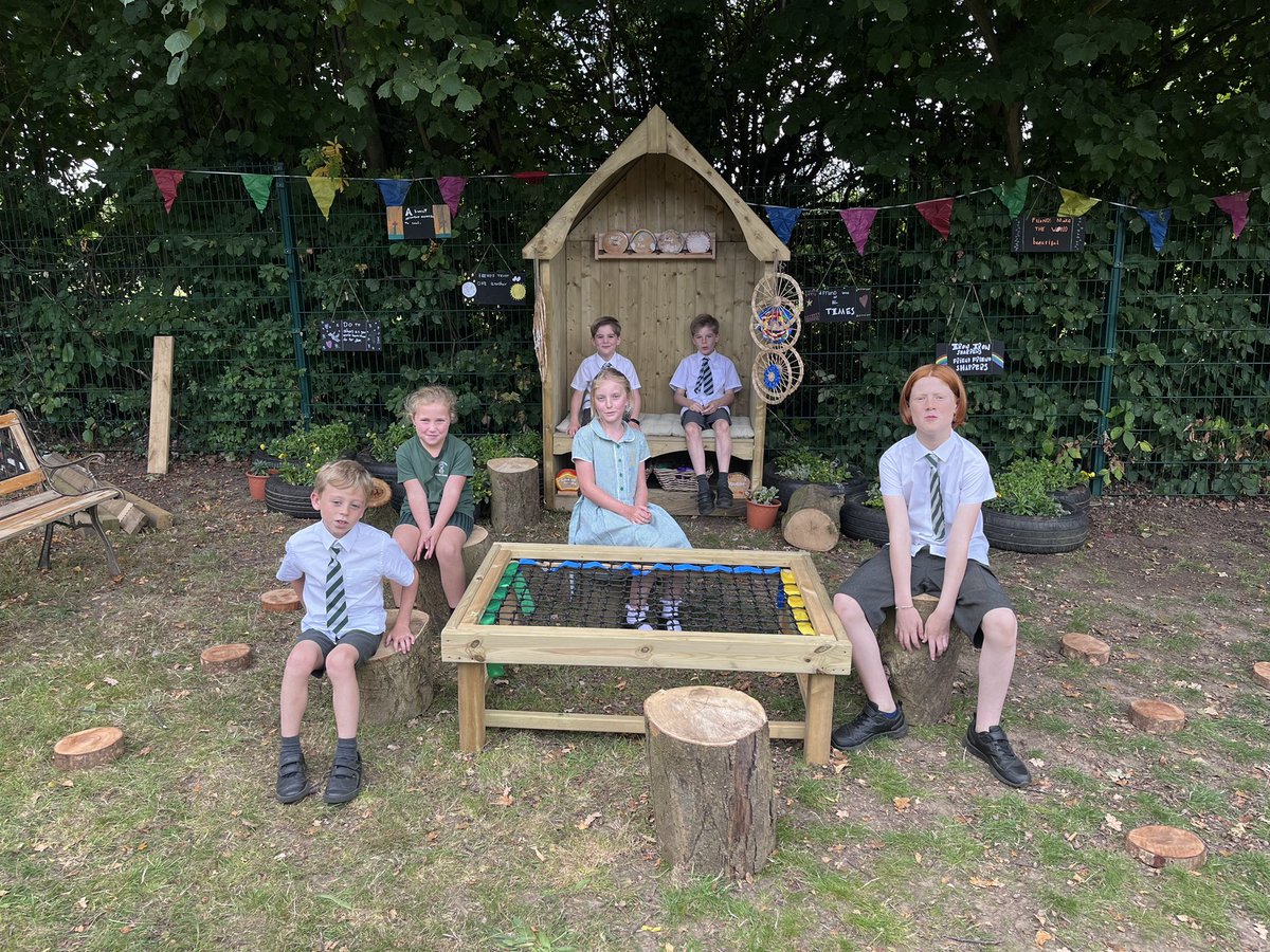 Mountnessing School tweet media