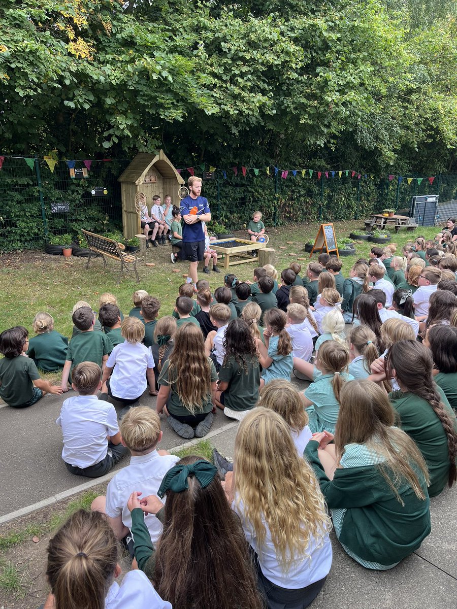 Mountnessing School tweet media