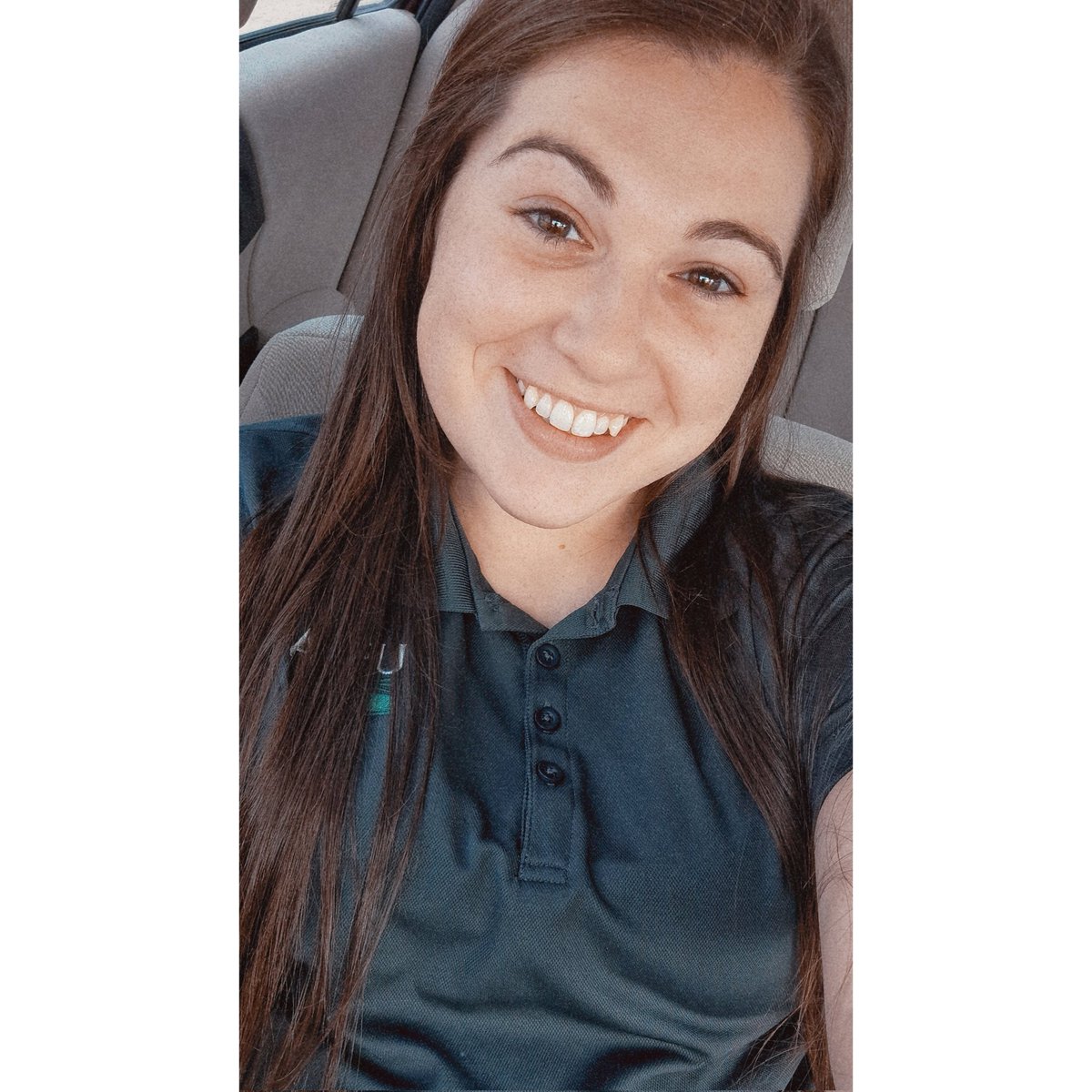 Jennaphobia's tweet photo. Lunch break selfie. 🌮 https://t.co/XsZTRzzRWi