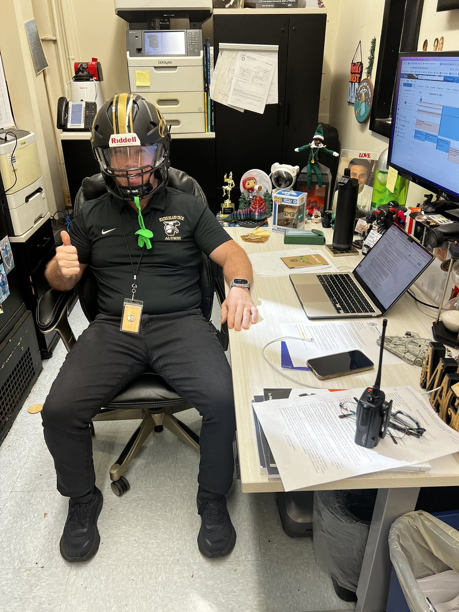 Chris App Jr (@chrisappjr5) on Twitter photo Mr. Bowen (left) & Mr. Erlenwein (right) are ready for McKee Staten Island Tech Football #MediaDay
Principal Bowen (<a href="/RalphRMcKeeCTE/">Ralph R. McKee CTE High School</a> )
Principal Erlenwein (<a href="/SITech_HS/">Staten Island Tech</a> ) Mr. Bowen (left) & Mr. Erlenwein (right) are ready for McKee Staten Island Tech Football #MediaDay
Principal Bowen (<a href="/RalphRMcKeeCTE/">Ralph R. McKee CTE High School</a> )
Principal Erlenwein (<a href="/SITech_HS/">Staten Island Tech</a> )