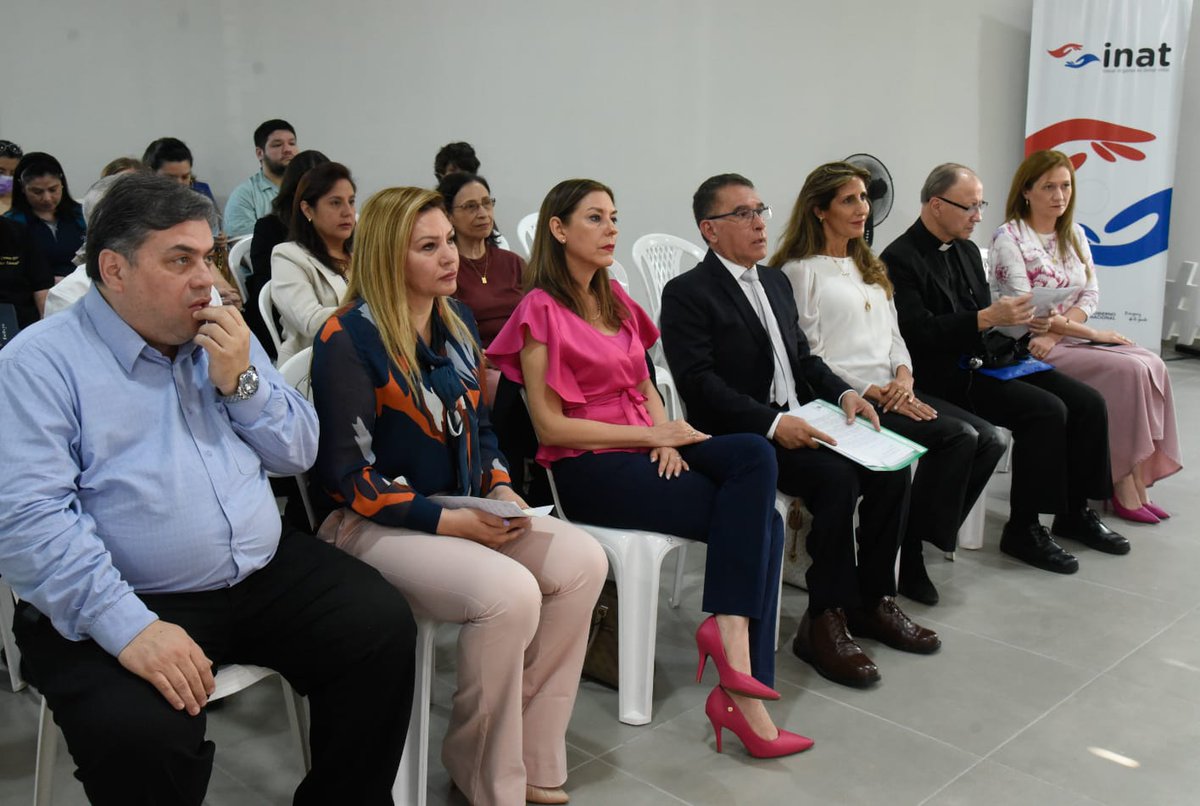 msaludpy's tweet photo. 🫂 | Desde el INAT recuerdan que “sin donantes no hay trasplantes”

Hoy, como cada 12 de septiembre, se conmemora el “Día Nacional del Donante de Órganos y Tejidos”, celebración declarada por la Ley Nº 5602/16.

➕ℹ️ https://t.co/F04Wz4Pe4O
#GobiernoDelParaguay https://t.co/wO8kiGkmMW